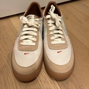 Nike Everyday Sneaker